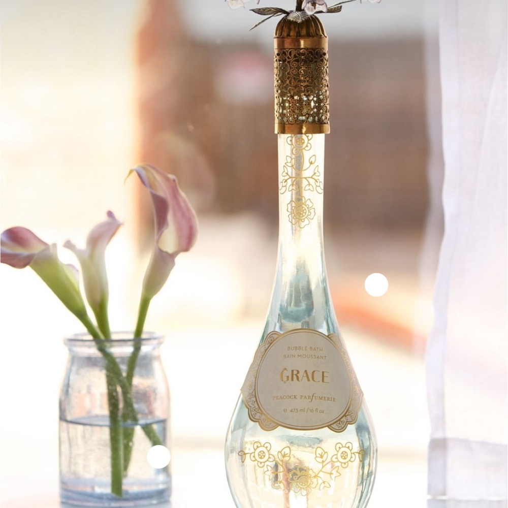 NWT Peacock Parfumerie Bubble Bath in Grace